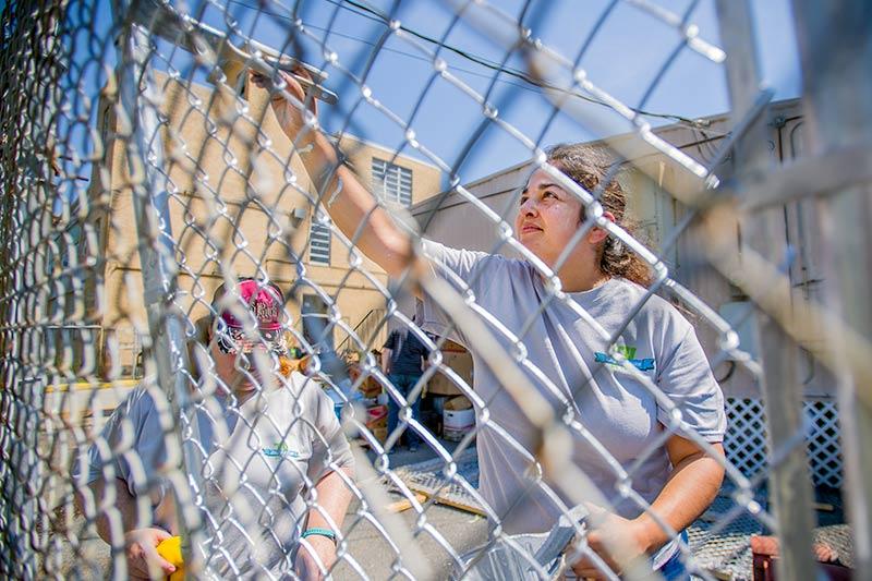 More than 600 Tulane staffers from the New Orleans, North Shore and Mississippi campuses volunteered to spread out across the region and help local non-profits for the Wave of Green Day of Service.