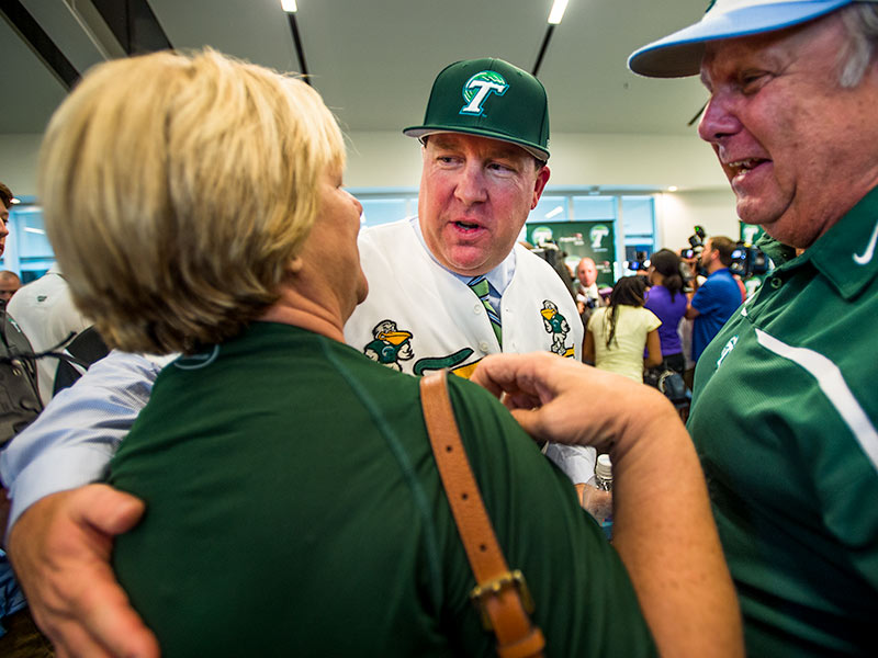 The Green Wave faithful along with players and members of the press came out to meet Travis Jewett, the new head coach of the Tulane baseball team