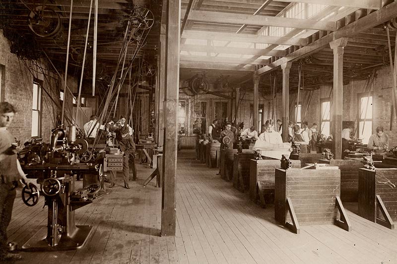Students work in the machine shop laboratory of the mechanic arts program in the Tulane University College of Technology, circa 1905. 