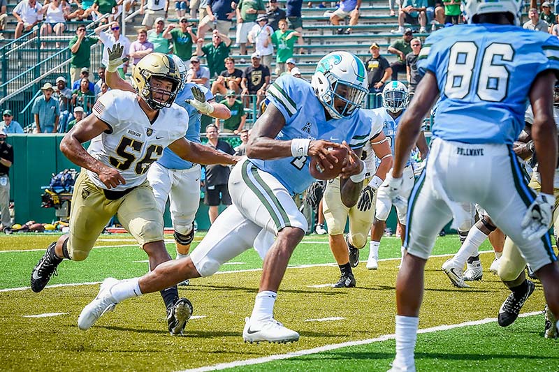 The Green Wave pull out a win over Army with a late score by quarterback Jonathan Banks.