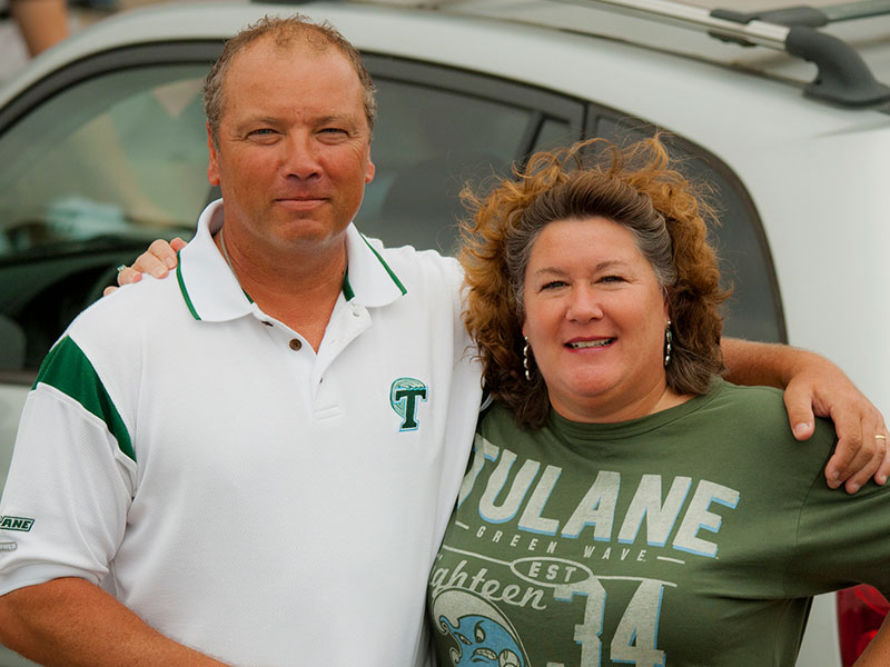 Mike and Ann Case tailgating on Tulane campus