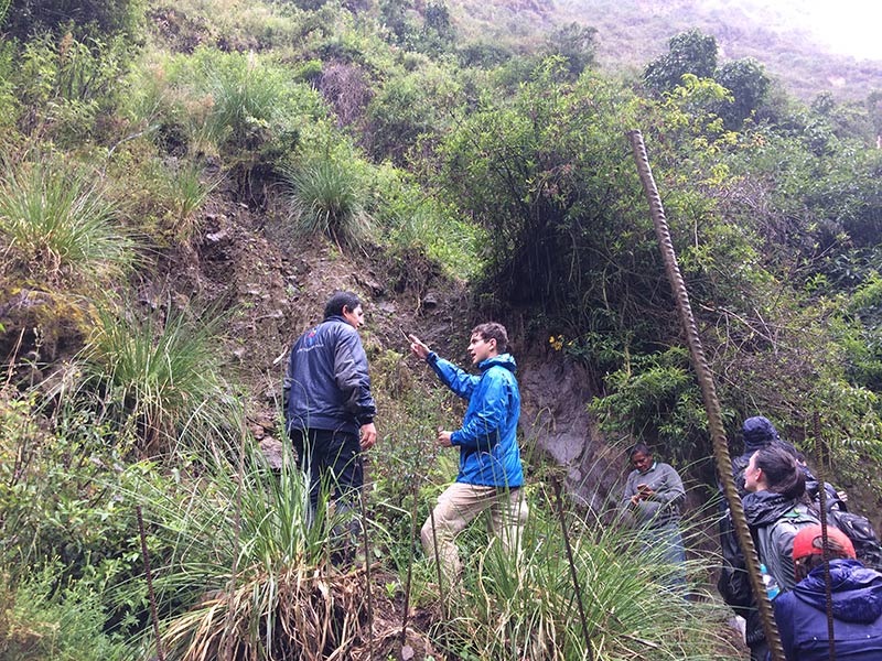 Tulane's Engineers without Borders in Ecuador
