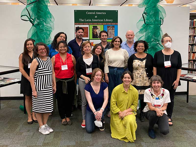 Rare Book School participants at Tulane's Latin American Library