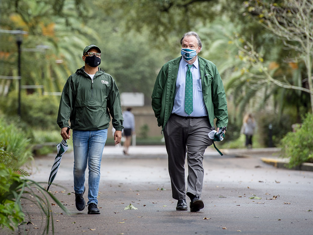 Will Ferbos with President Fitts near the Commons on Tulane's campus
