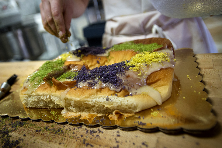 Breads on Oak king cake Breads on Oak king cake