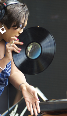 DJ Soul Sister at Jazz Fest