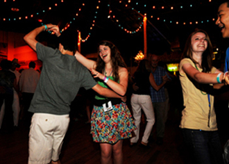 061810_dancing2_sasher