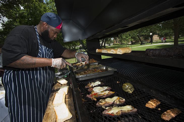 062513_Gourmey Grill 062513_Gourmey Grill