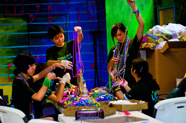 122211_recycling_mardigras_beads