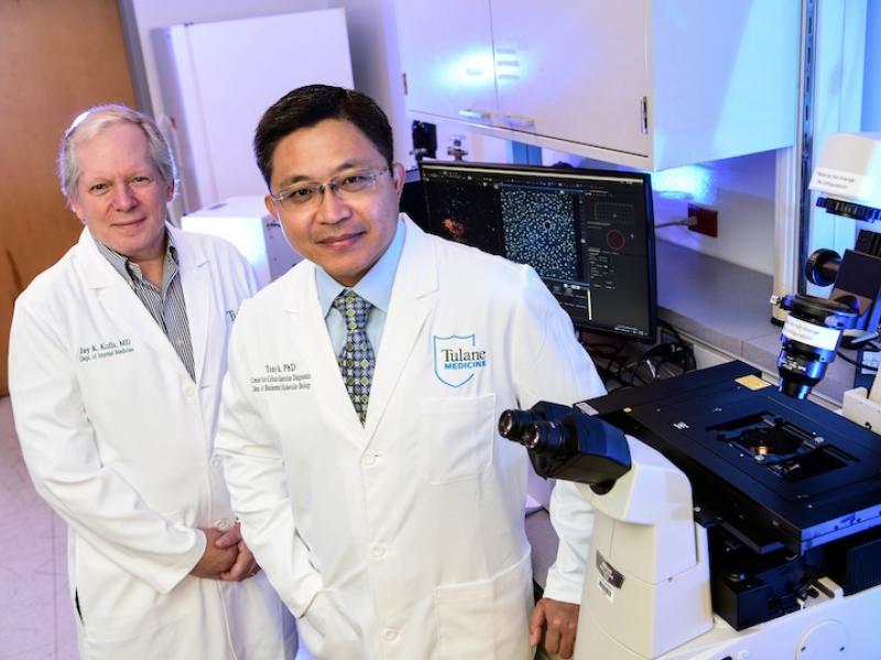 Researchers Jay Kolls and Tony Hu 