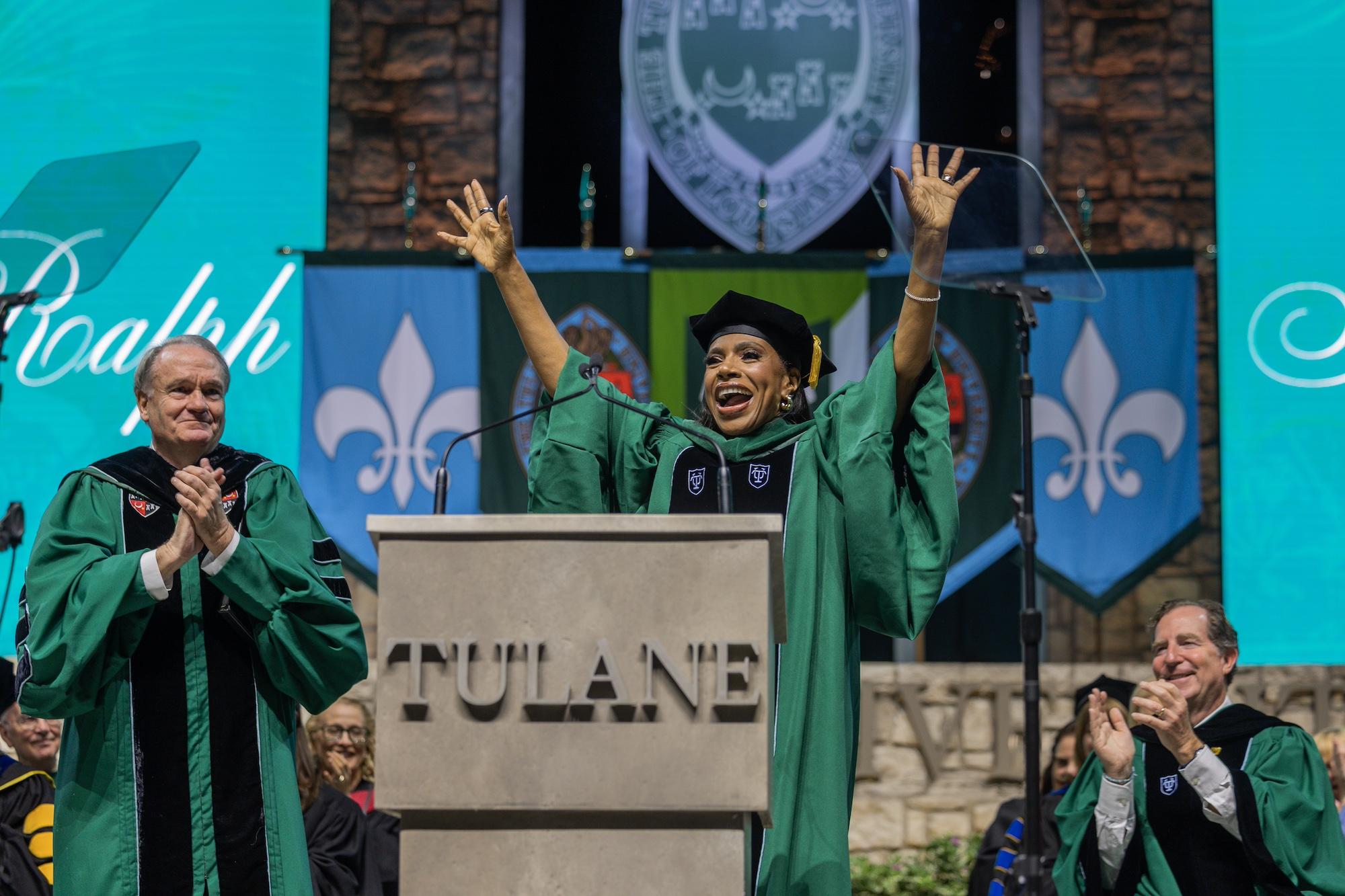 Sheryl Lee Ralph addresses grads Sheryl Lee Ralph addresses grads