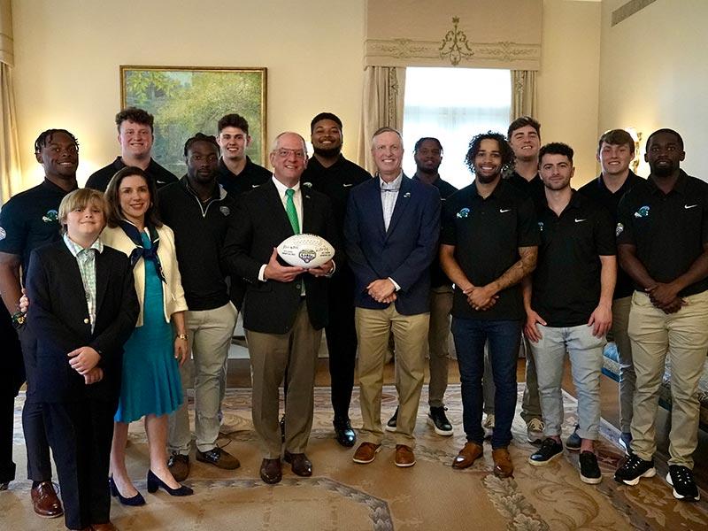 Tulane Green Wave football team visits Louisiana Capitol Tulane Green Wave football team visits Louisiana Capitol