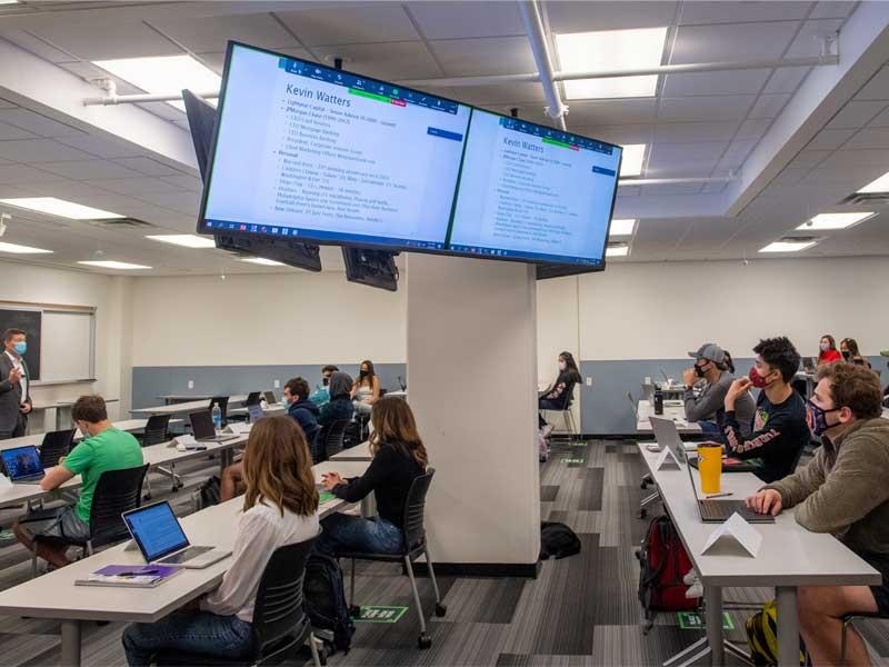 First day of classes for students in Kevin Watters' Finance Class in Howard Tilton Memorial Library First day of classes for students in Kevin Watters' Finance Class in Howard Tilton Memorial Library