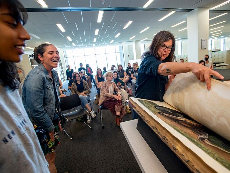 Flipping the Bird at Tulane library