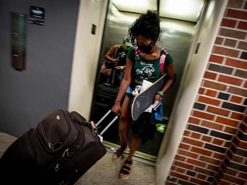 Move-in-pbc-elevator_600.jpg Move-in-pbc-elevator_600.jpg