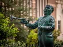 Statue salutes New Orleans’ jazz icon.