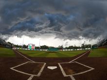 Inclement weather delayed the start of the Green Wave baseball game against the University of Houston over the weekend.